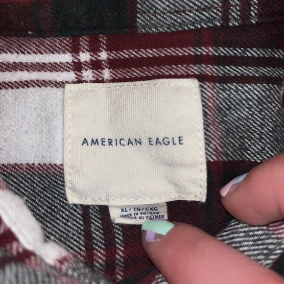 American eagle flannel size XL but fits like a L - Picture 2 of 3